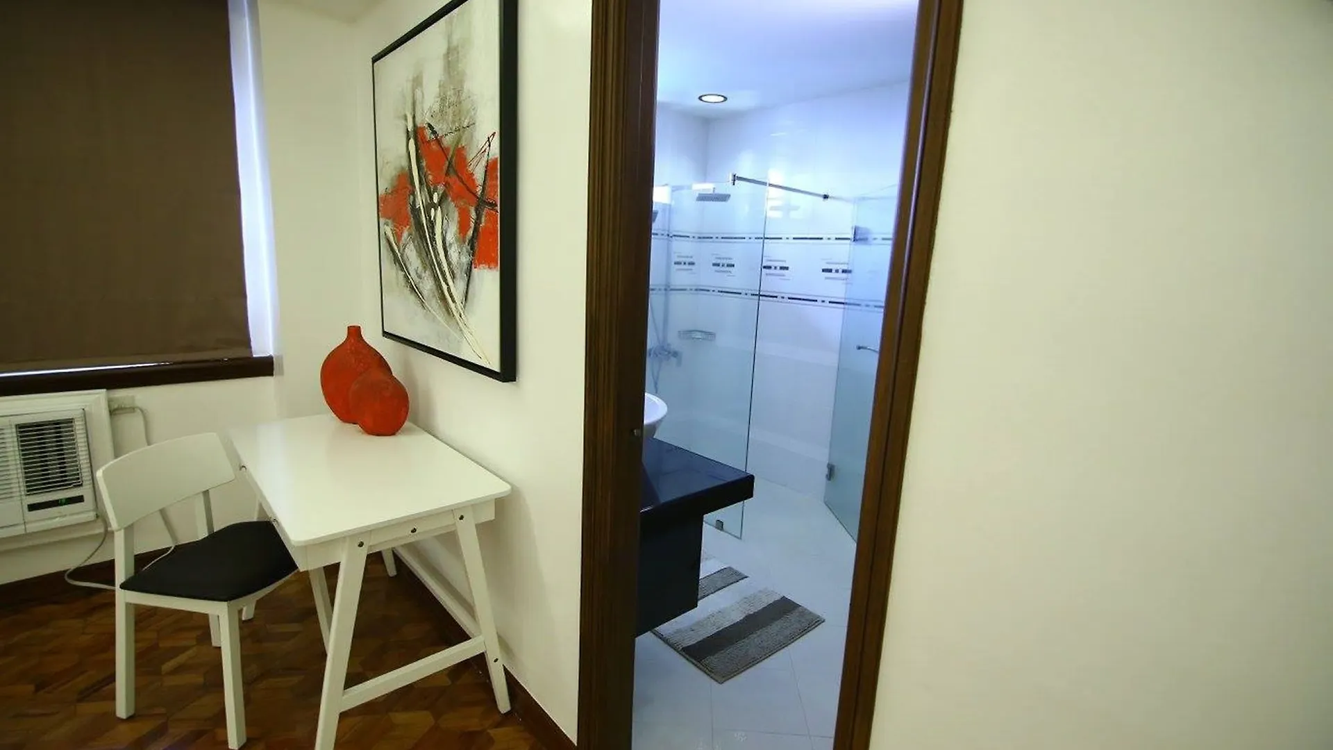 Reddoorz Plus @ Casino Street Makati Makati City